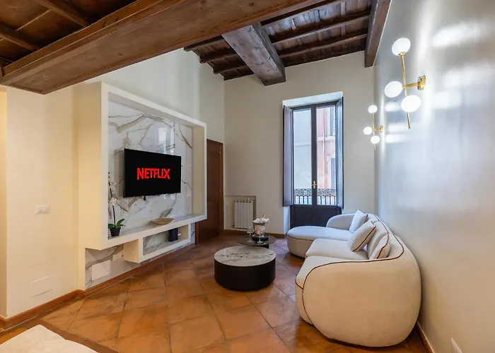 Elegant Design Two Bedroom Near Spanish Steps Center Roma