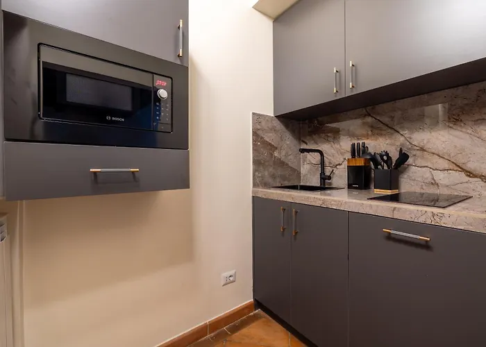 Apartment Elegant Design Two Bedroom Near Spanish Steps Center Rom