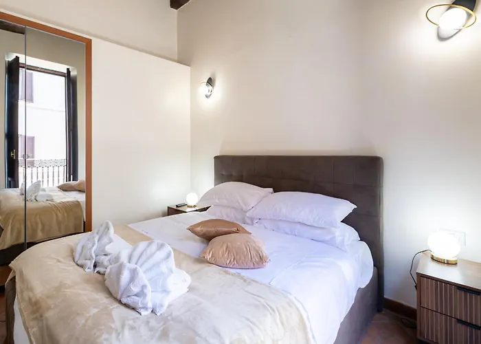 Elegant Design Two Bedroom Near Spanish Steps Center Roma
