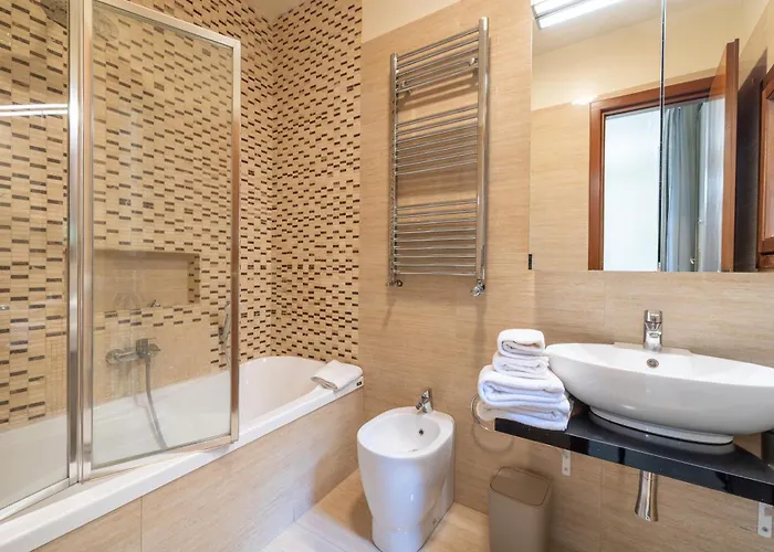 Elegant Design Two Bedroom Near Spanish Steps Center * Rom
